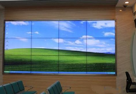 云霄液晶拼接屏的另类用法。